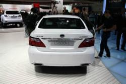 ����������� ��������� ���������� Lexus LS600h