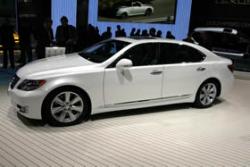 ����������� ��������� ���������� Lexus LS600h